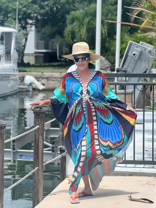 Resort wear for women who are done blending in